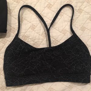 Lululemon sports bra